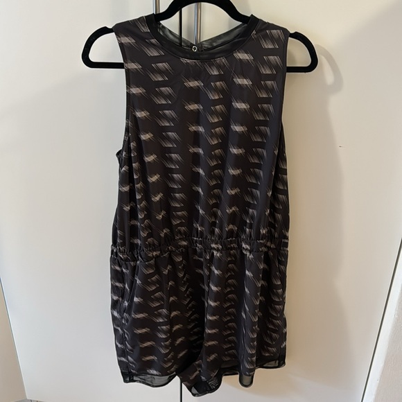 Zella romper with pockets - Picture 6 of 7